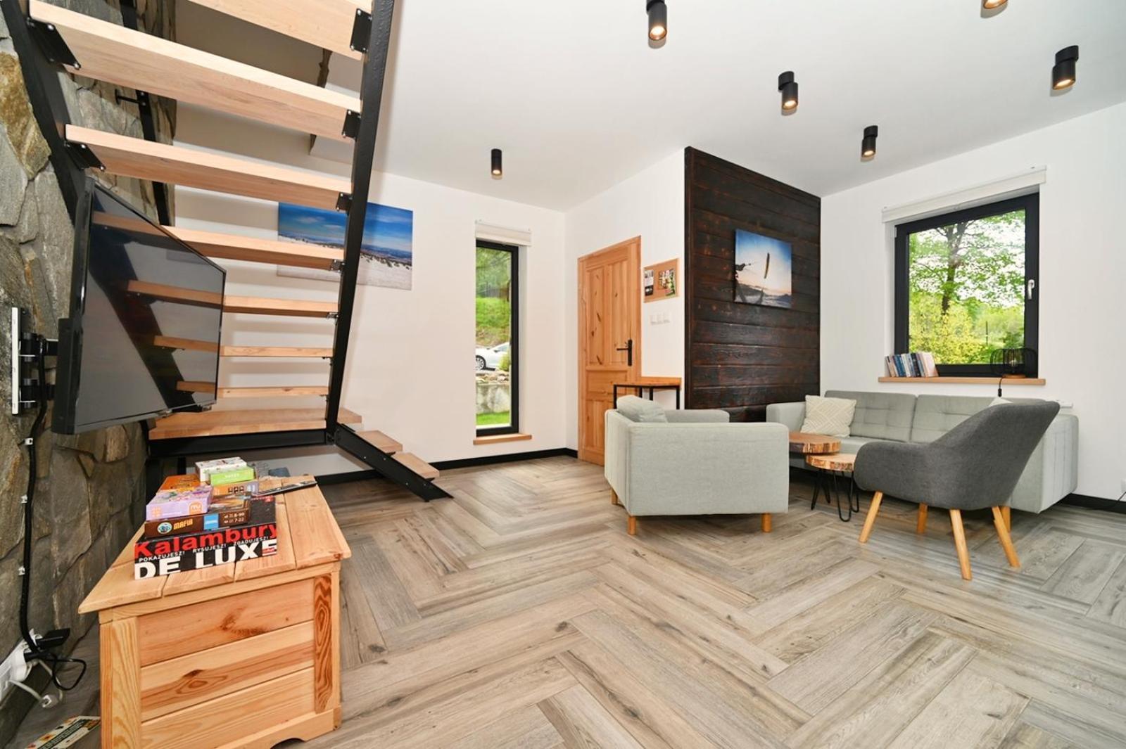 Apartment Beskidzka 92 *
